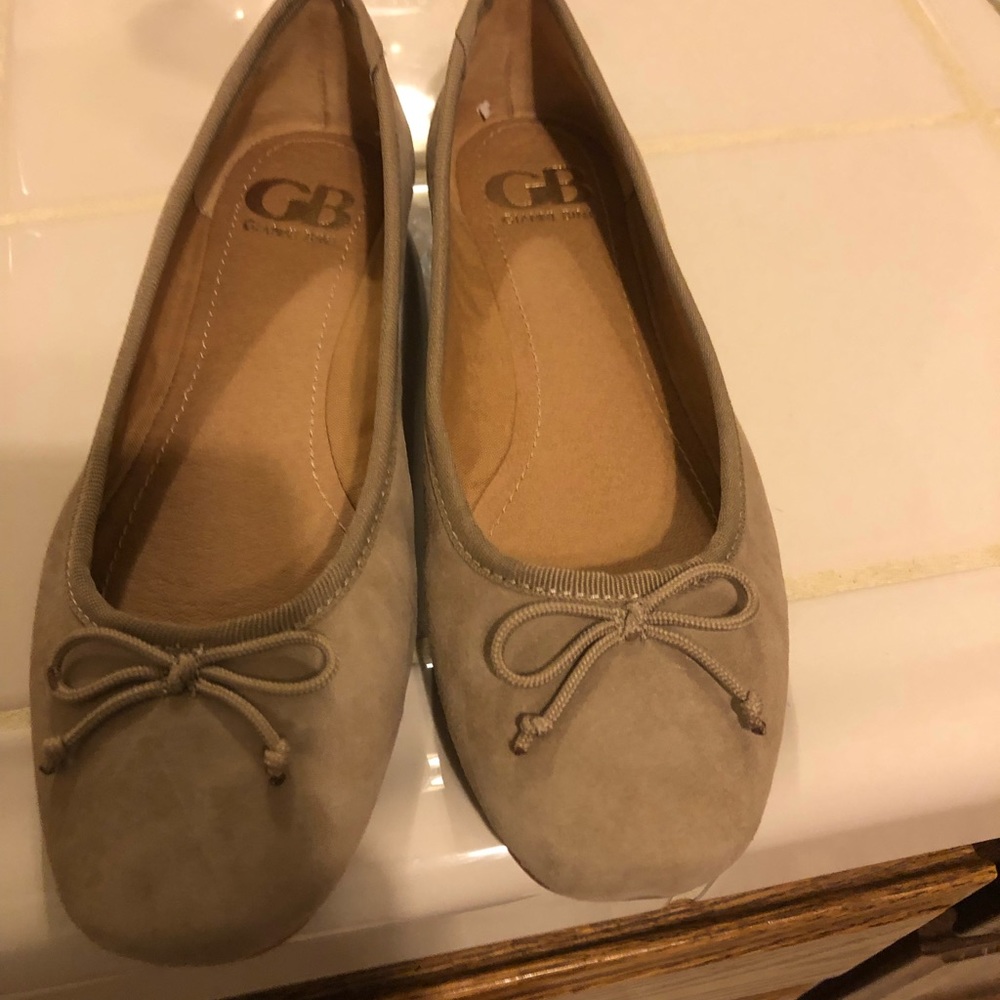Gianni Bini flats